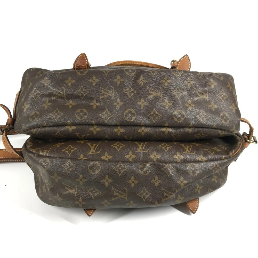 LOUIS VUITTON Brown Monogram Canvas Shoulder Bag - Picture 5 of 16